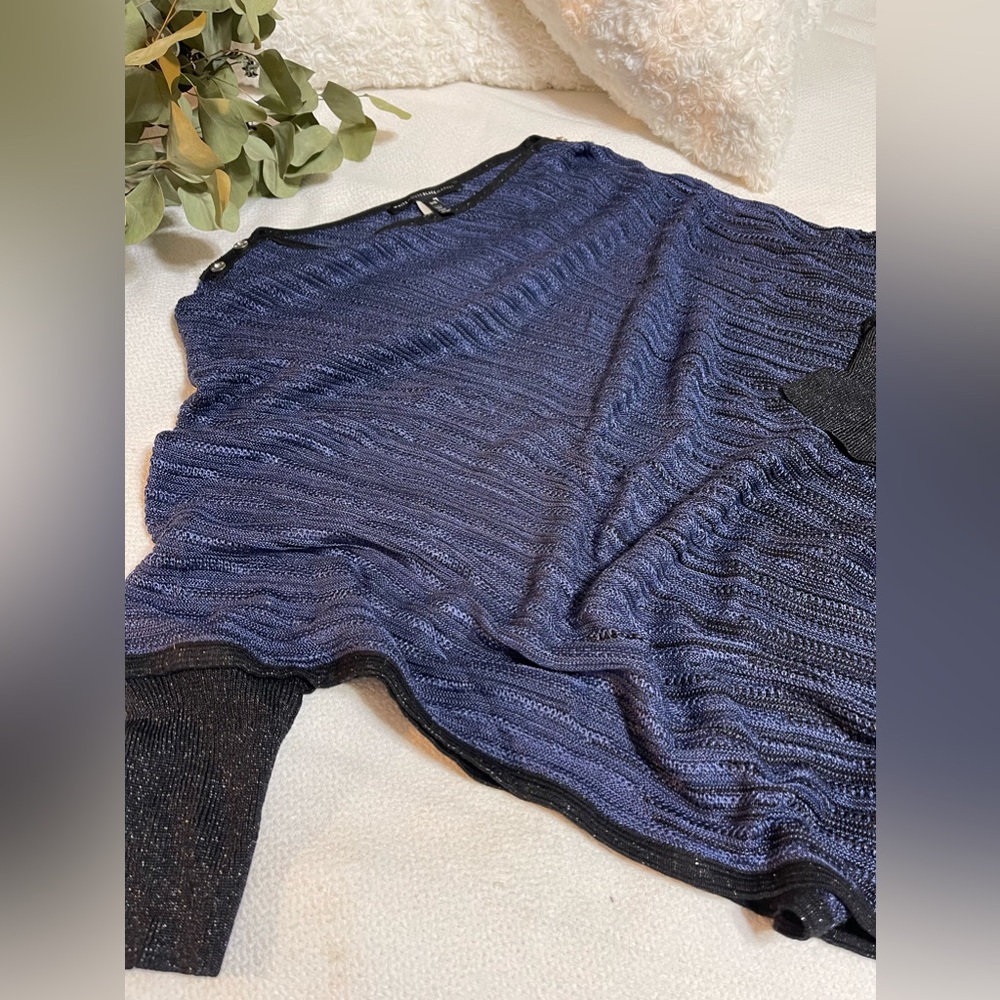 White House Black Market, size S/M